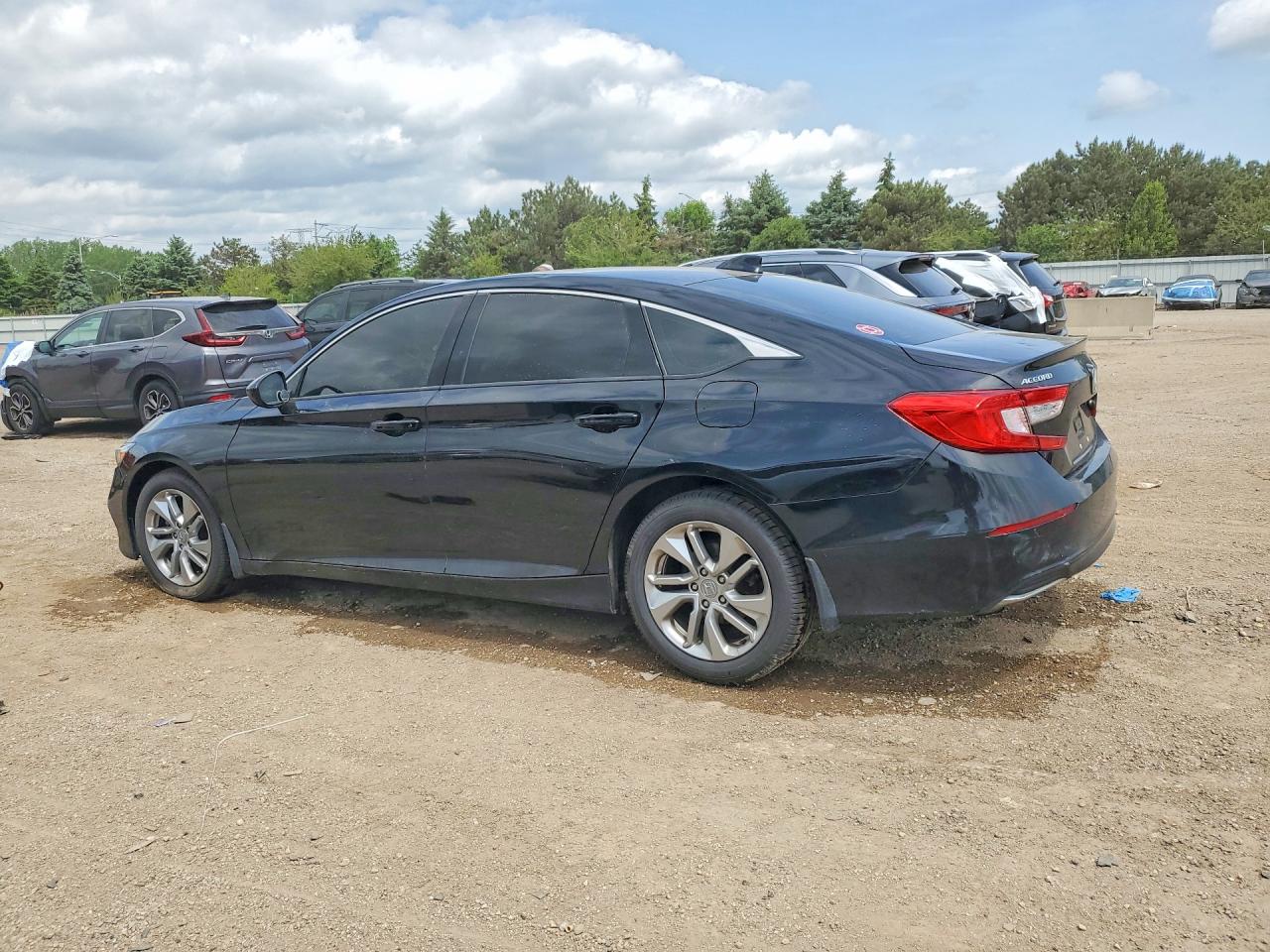 2018 HONDA ACCORD LX photo 3