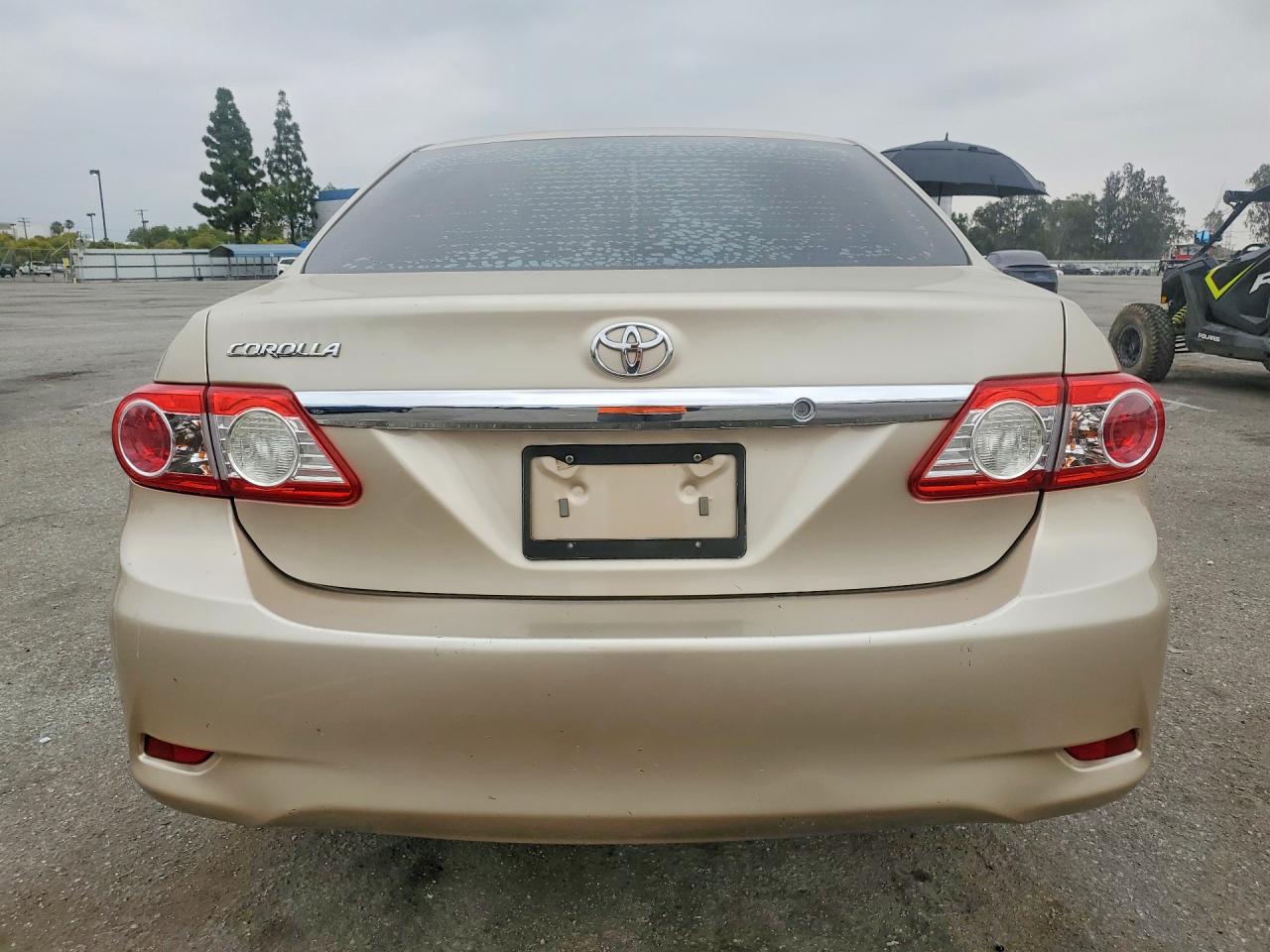 2013 TOYOTA COROLLA L photo 16