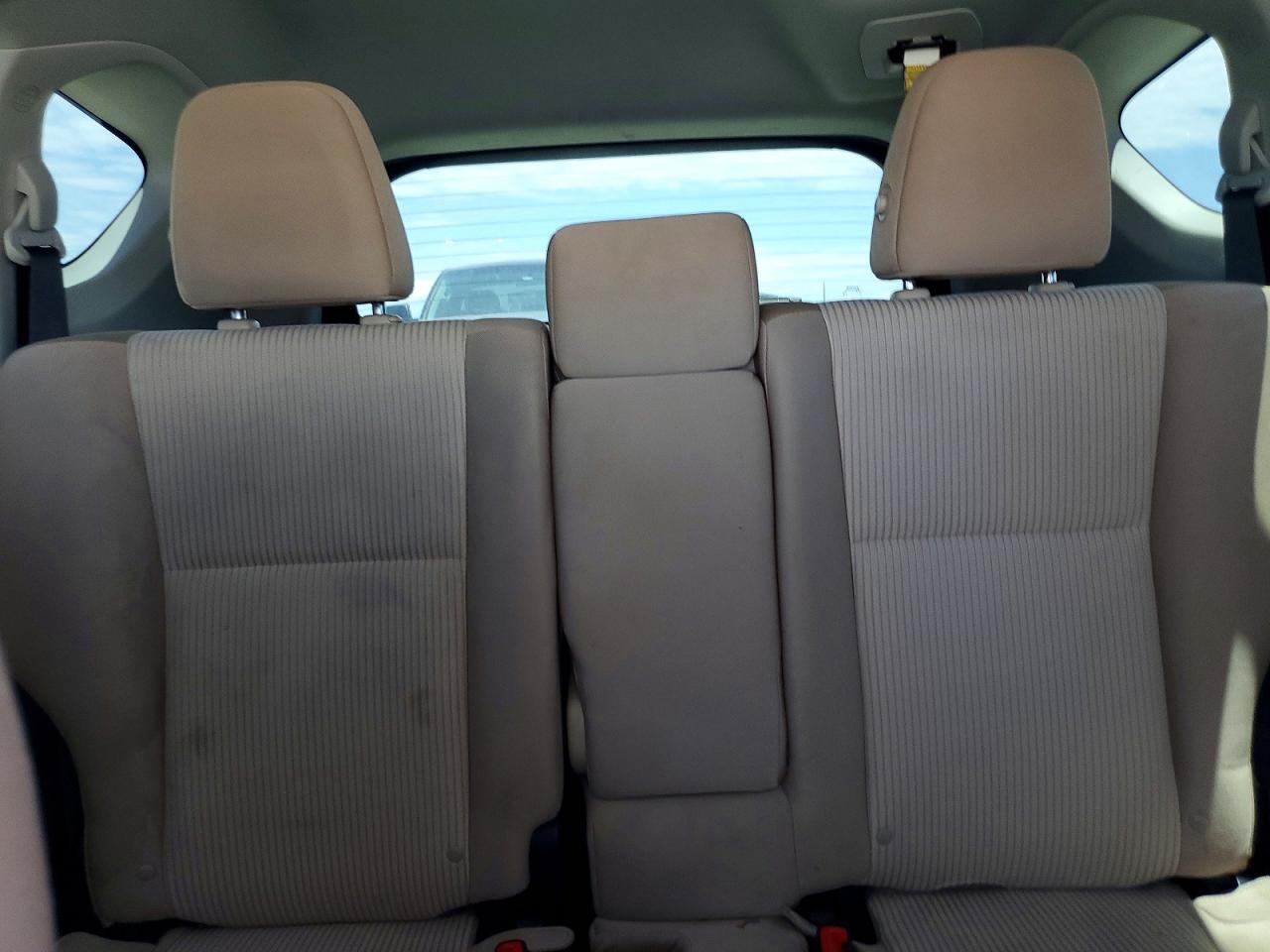 2013 TOYOTA RAV4 LE photo 19