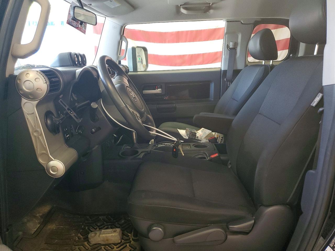 2007 TOYOTA FJ CRUISER BASE photo 13
