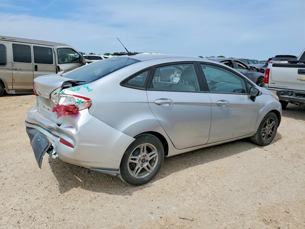 2018 FORD FIESTA SE photo 7