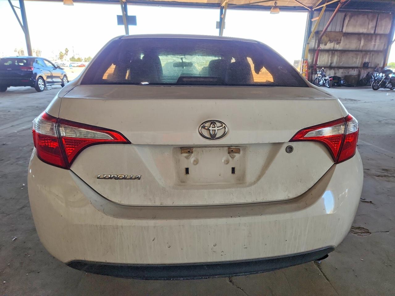 2015 TOYOTA COROLLA L photo 11