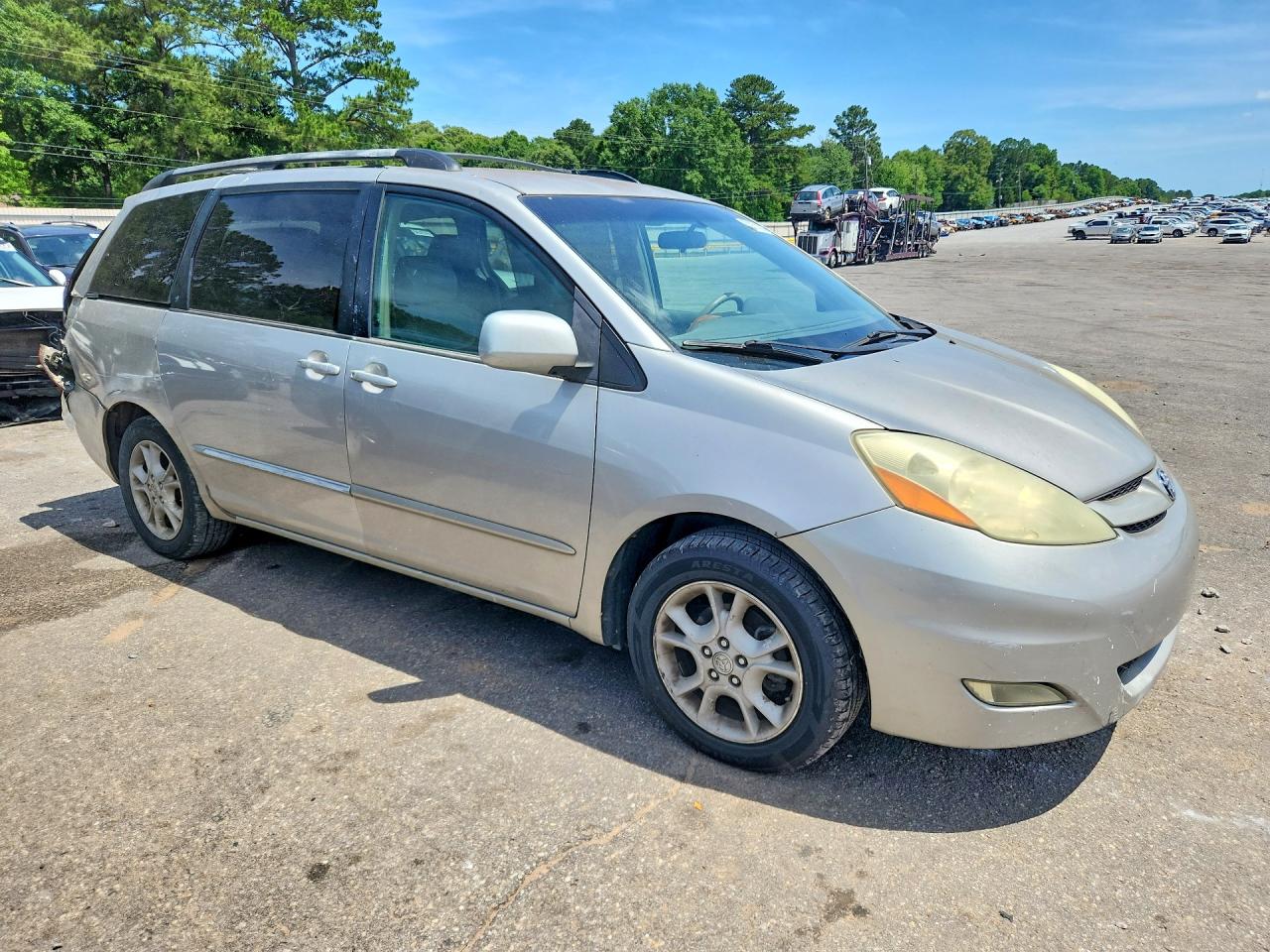 2006 TOYOTA SIENNA photo 7
