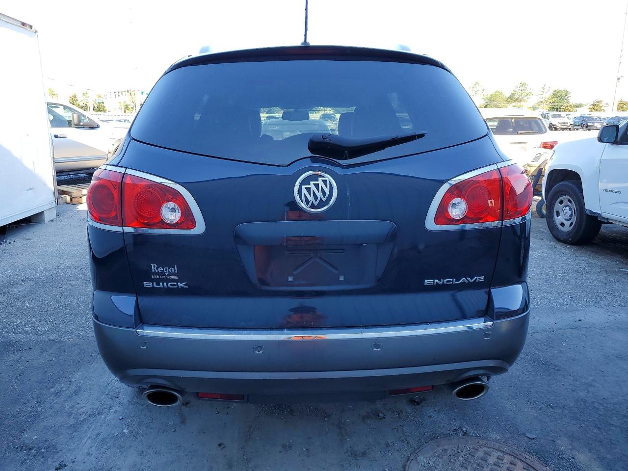 2011 BUICK ENCLAVE CXL photo 6