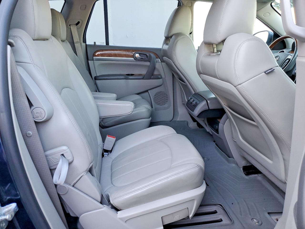 2011 BUICK ENCLAVE CXL photo 11
