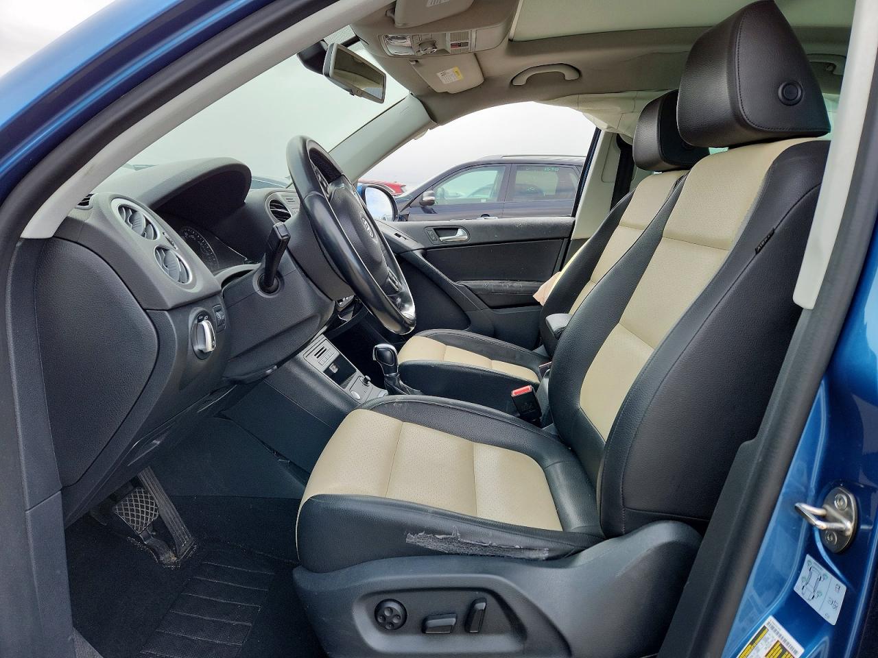 2017 VOLKSWAGEN TIGUAN WOLFSBURG photo 19