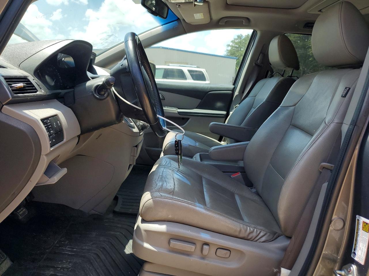 2013 HONDA ODYSSEY TOURING photo 13