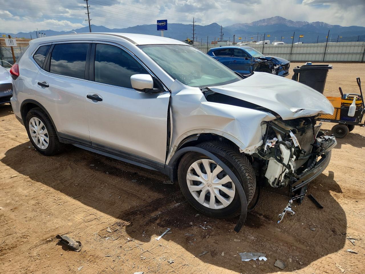 2018 NISSAN ROGUE S photo 4