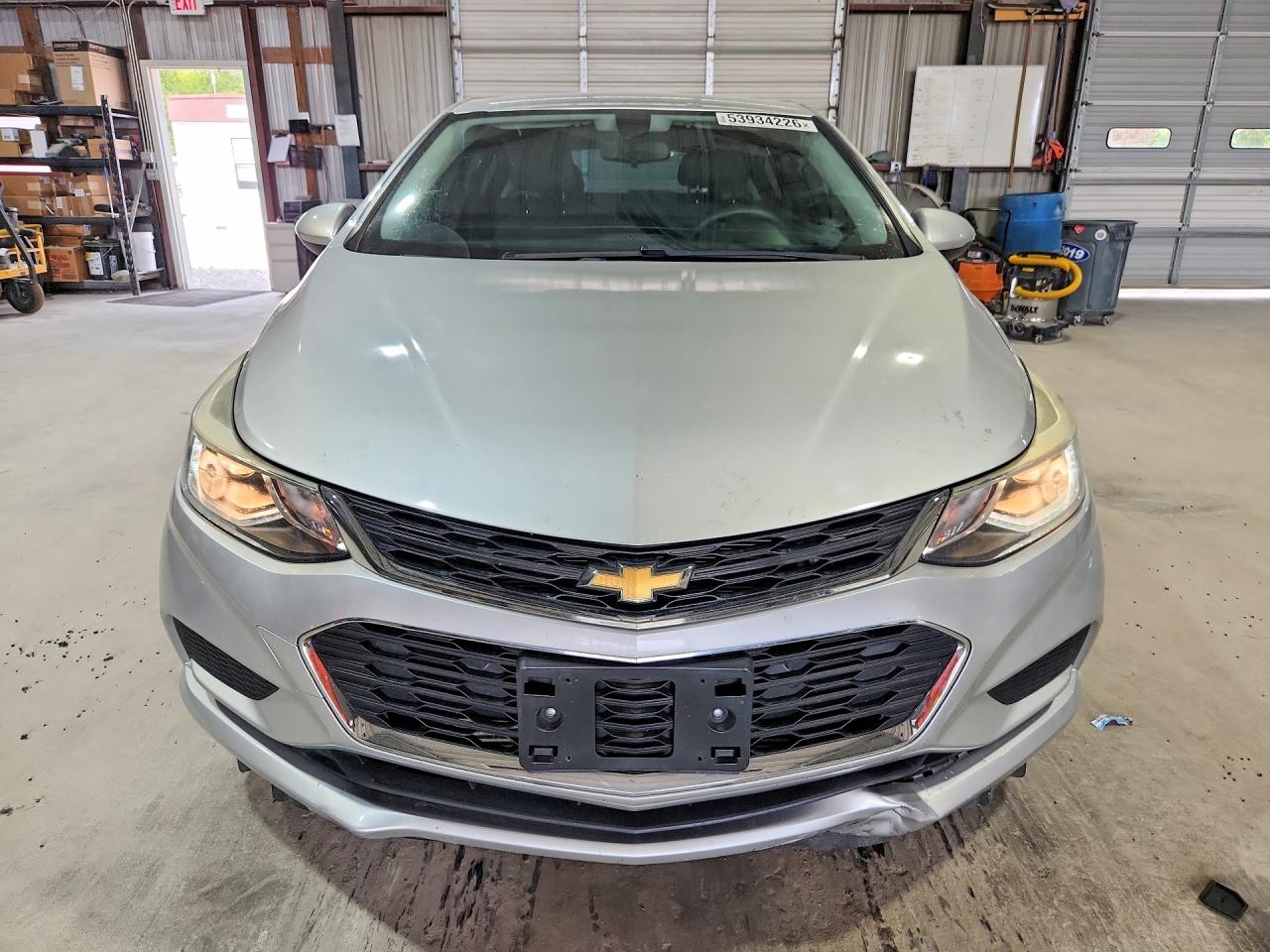 2017 CHEVROLET CRUZE LT photo 13