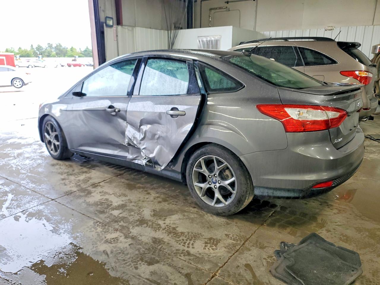 2013 FORD FOCUS SE photo 3