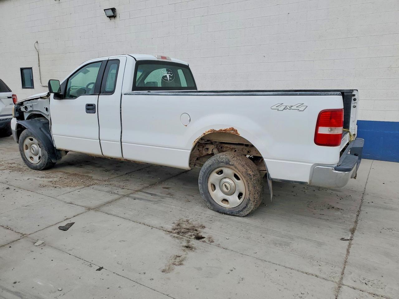 2004 FORD F150 photo 2