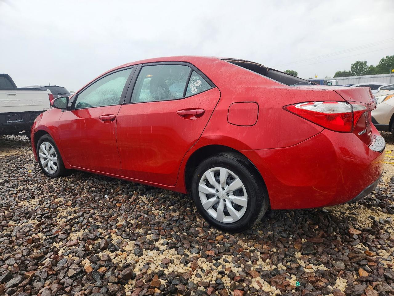 2016 TOYOTA COROLLA LE photo 3