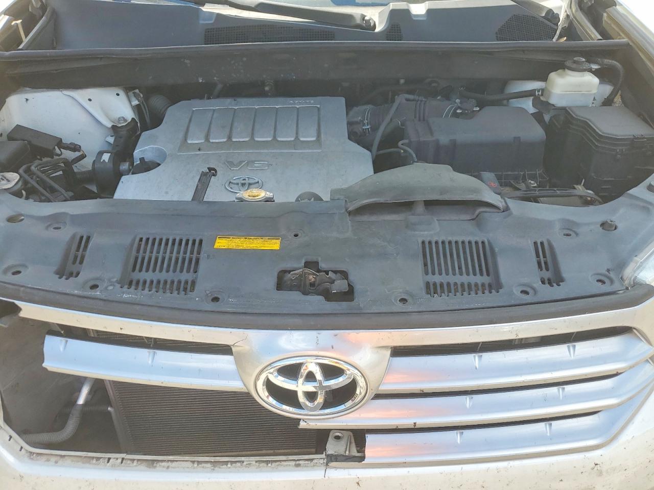 2013 TOYOTA HIGHLANDER LIMITED photo 23