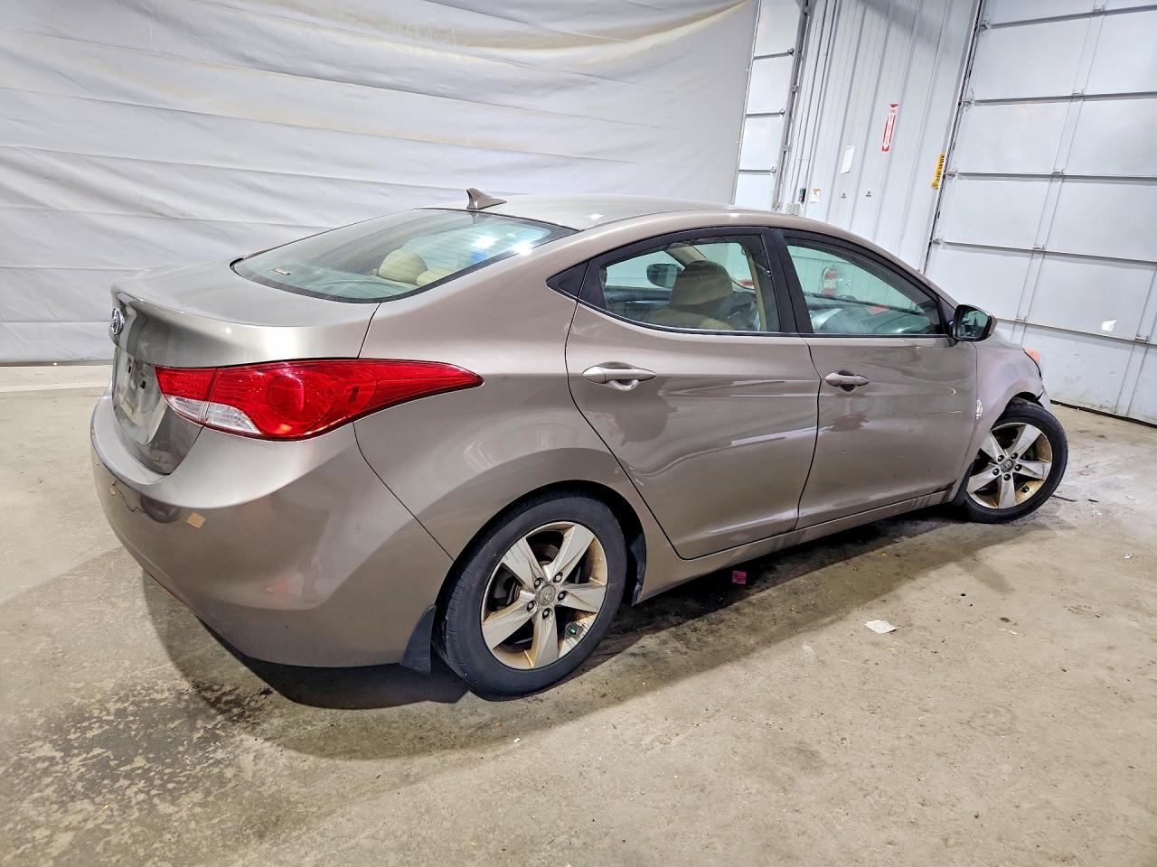 2013 HYUNDAI ELANTRA GLS photo 5