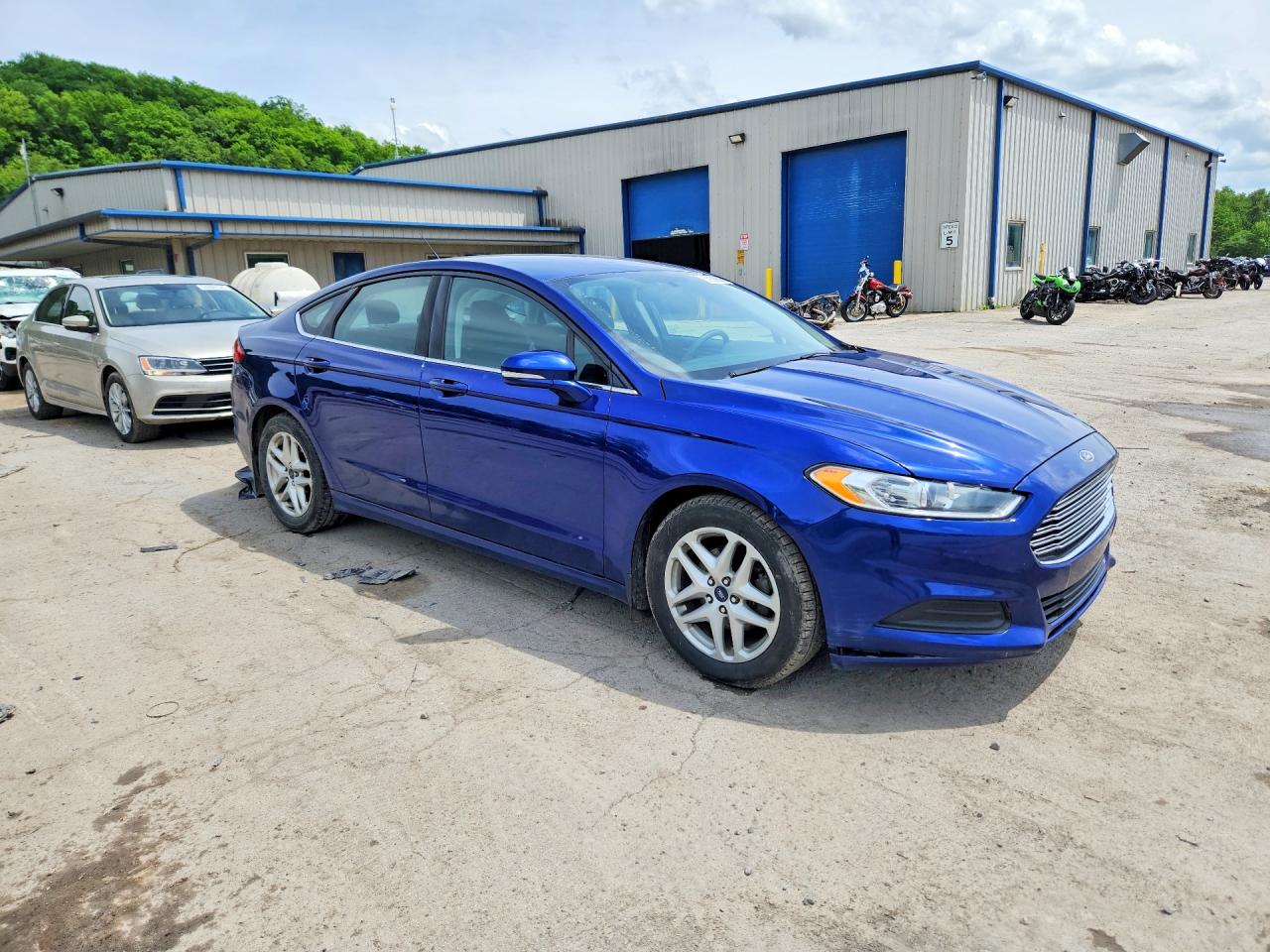 2014 FORD FUSION SE photo 4