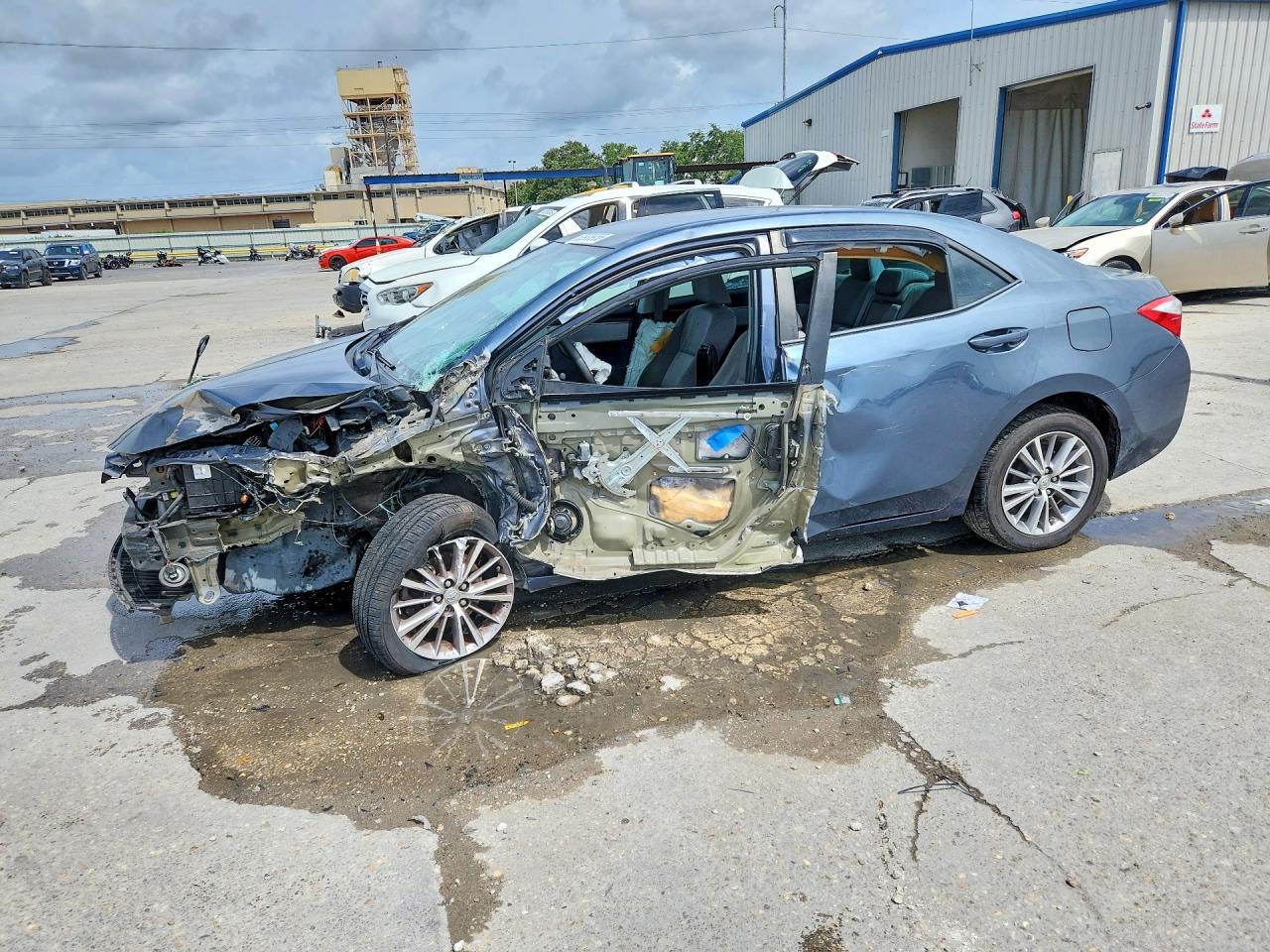 2015 TOYOTA COROLLA