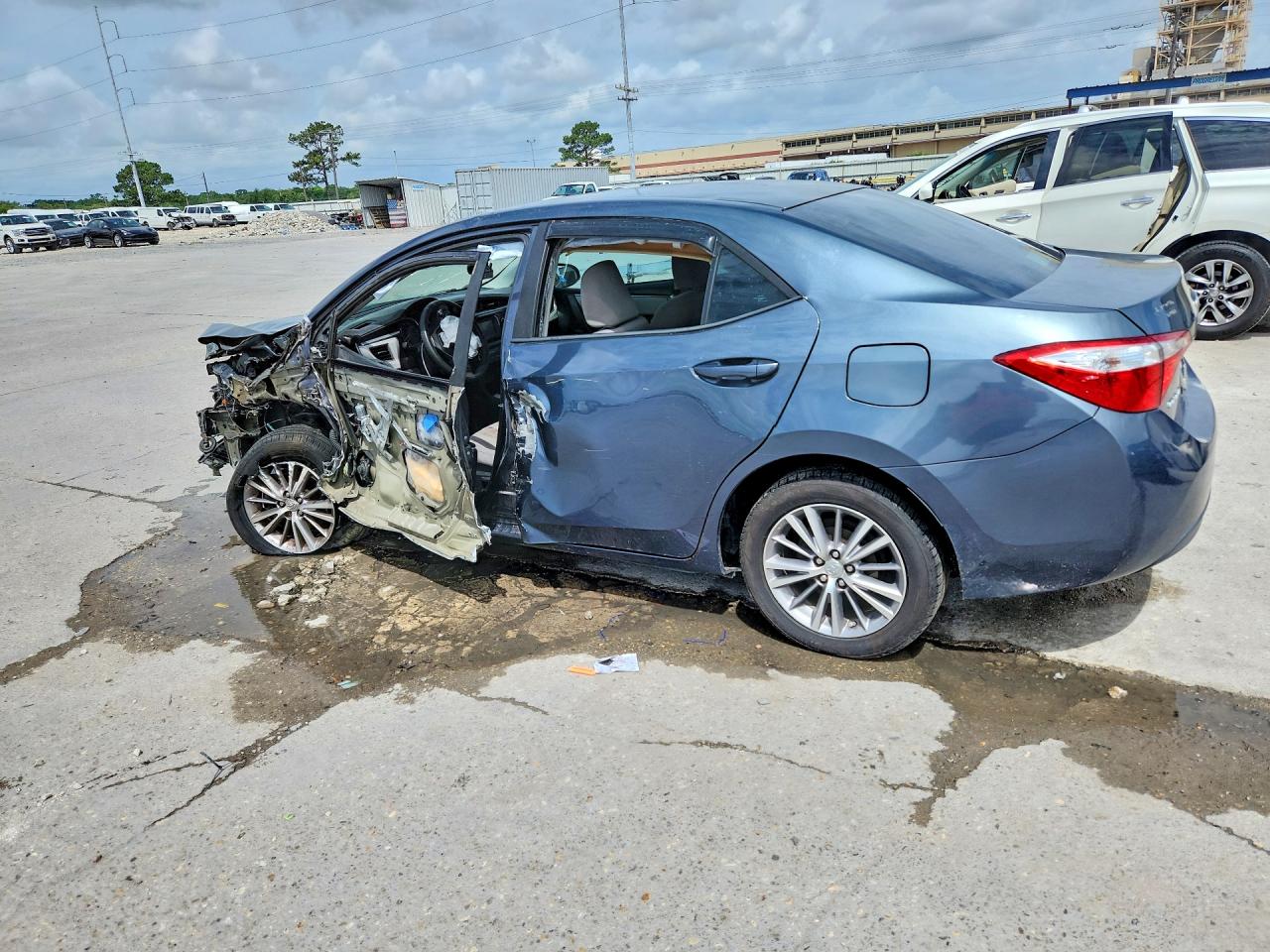 2015 TOYOTA COROLLA LE PLUS photo 3