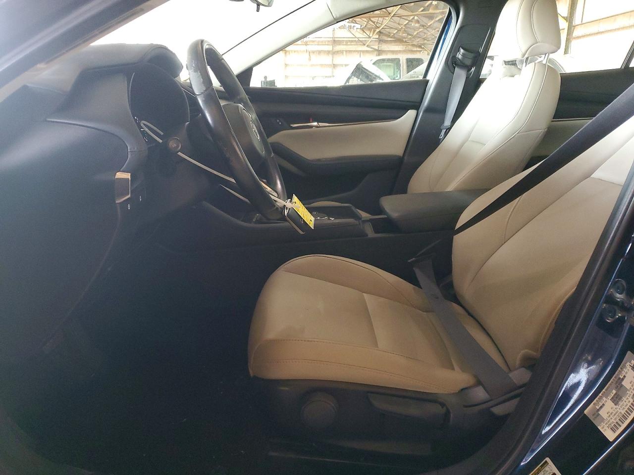 2019 MAZDA 3 SELECT photo 13