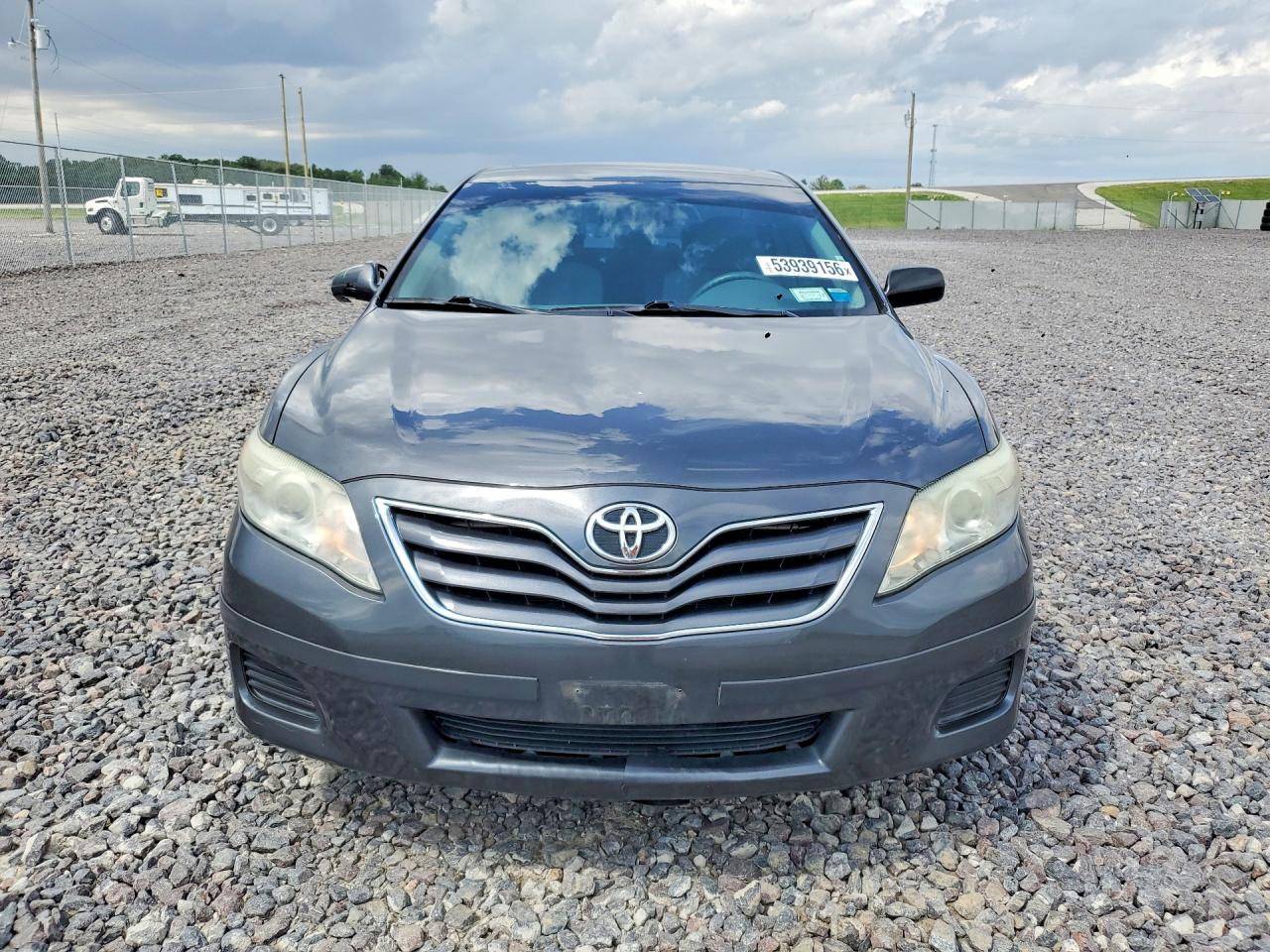 2011 TOYOTA CAMRY LE photo 5