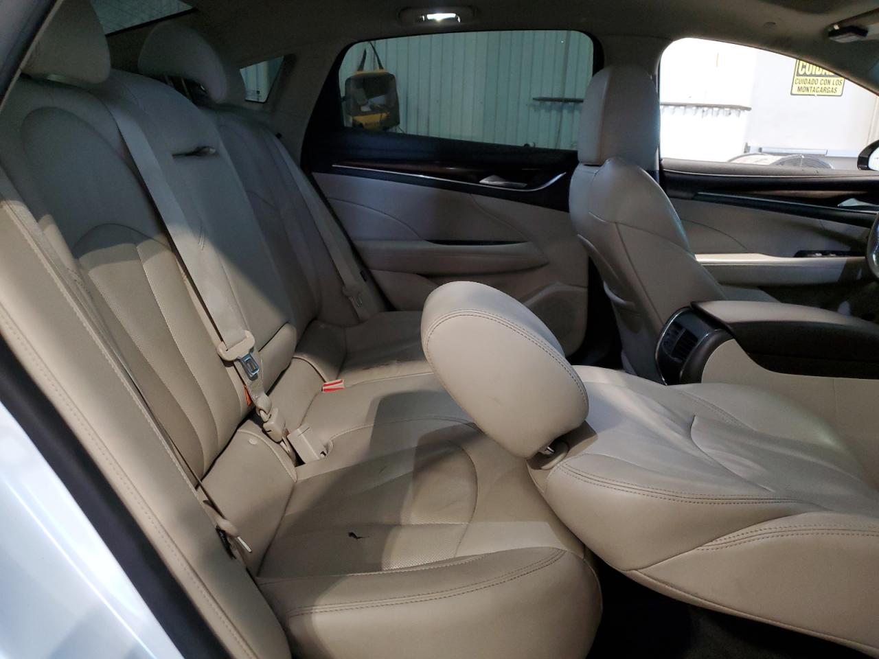 2017 BUICK LACROSSE PREMIUM photo 28