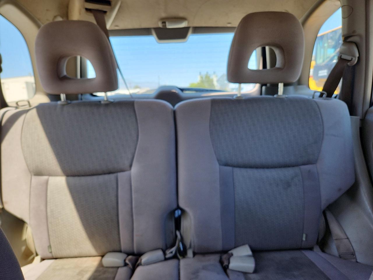 2005 TOYOTA RAV4 BASE photo 28