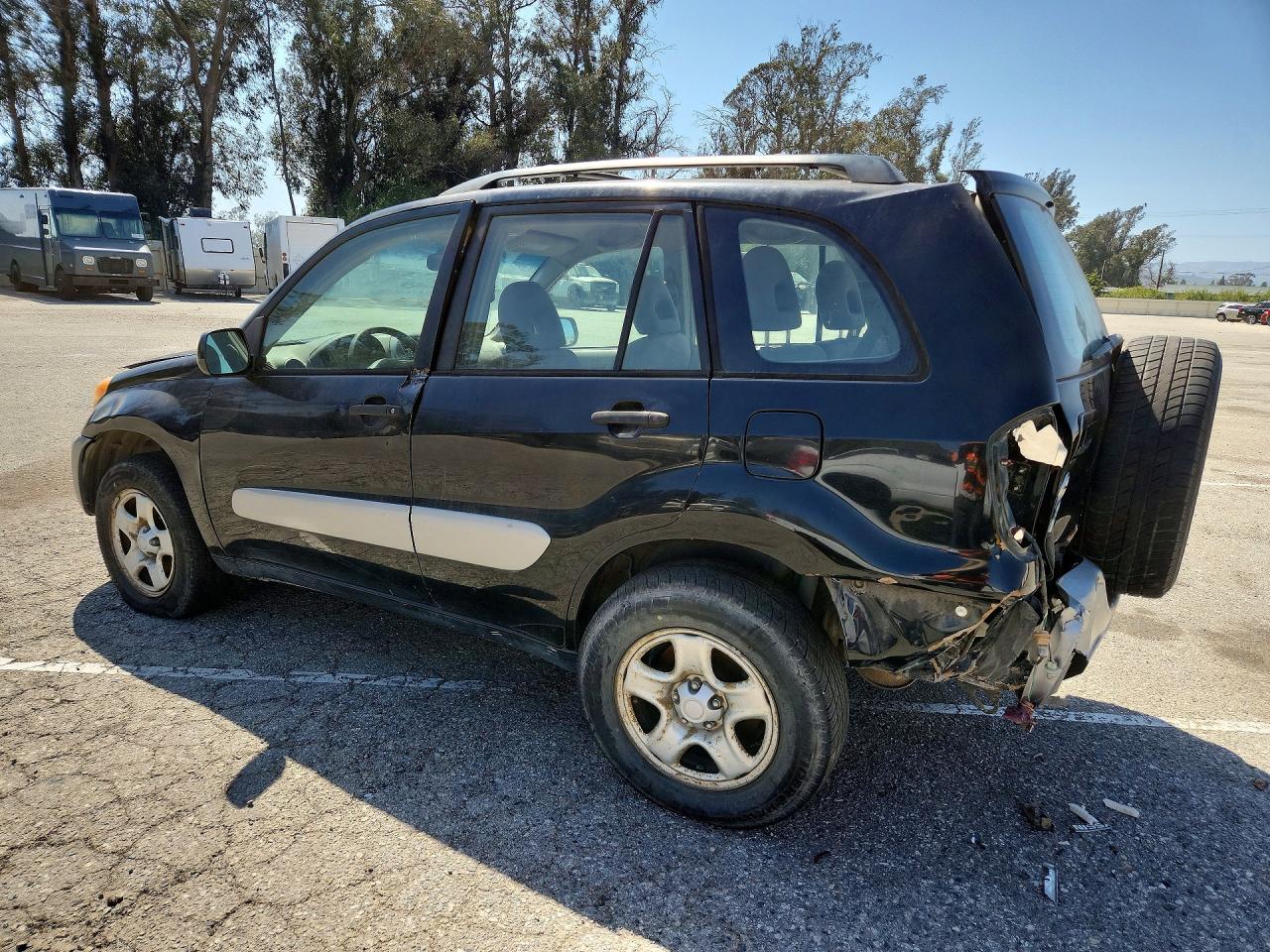 2005 TOYOTA RAV4 BASE photo 4