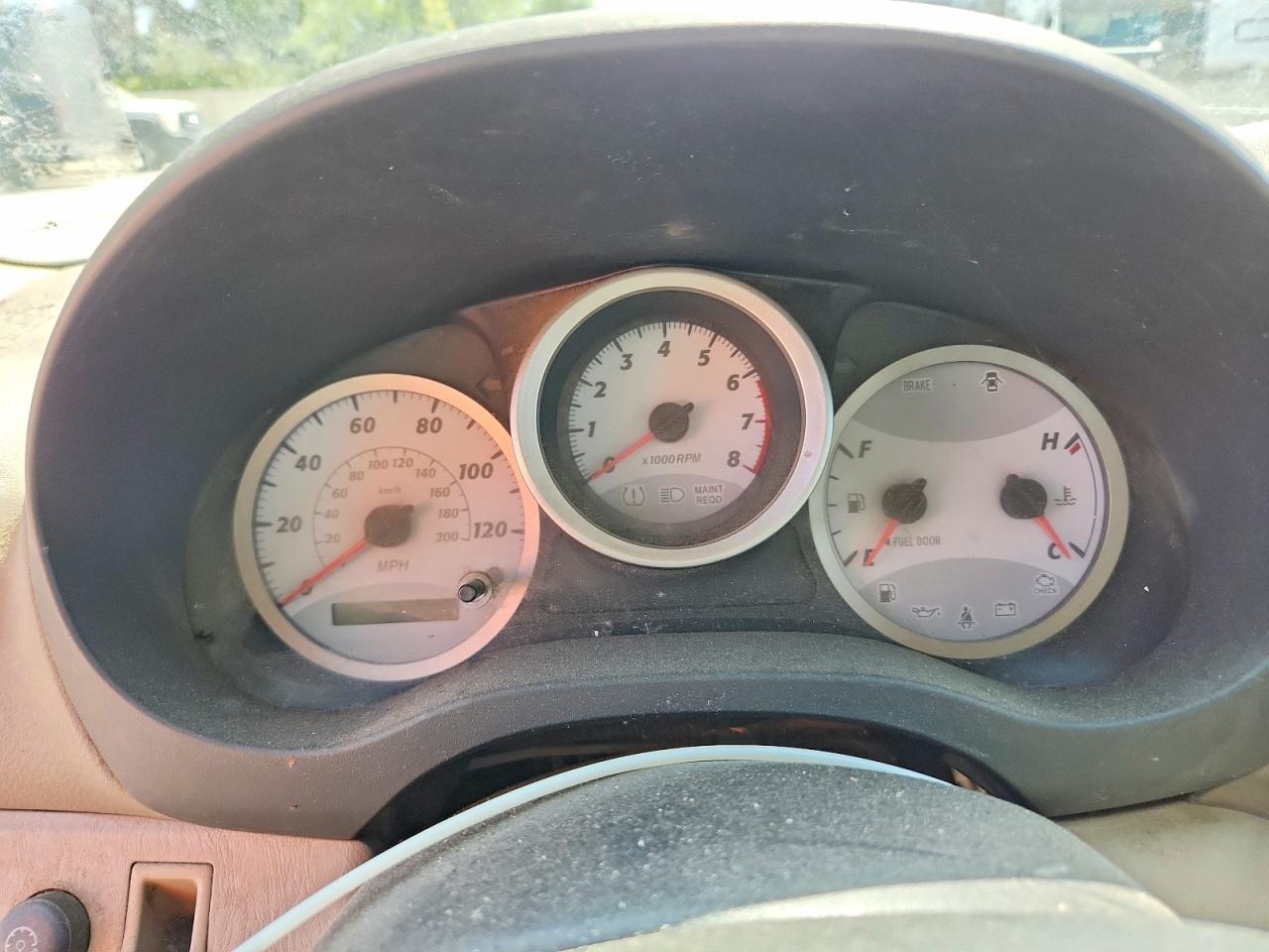 2005 TOYOTA RAV4 BASE photo 25