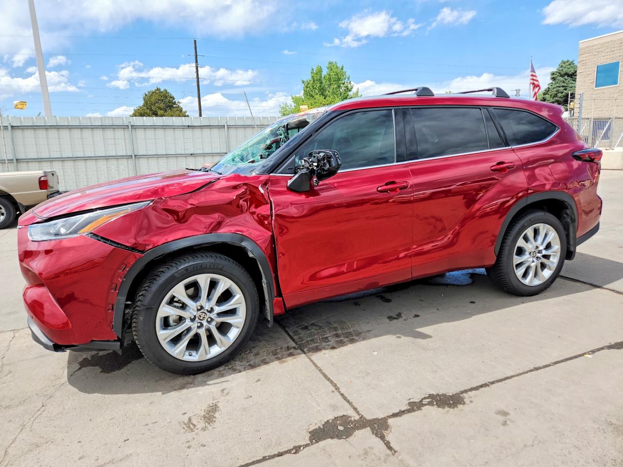 2024 TOYOTA HIGHLANDER