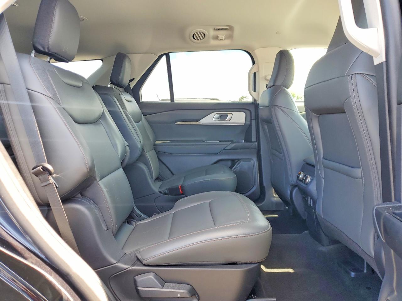 2025 FORD EXPLORER ACTIVE photo 11