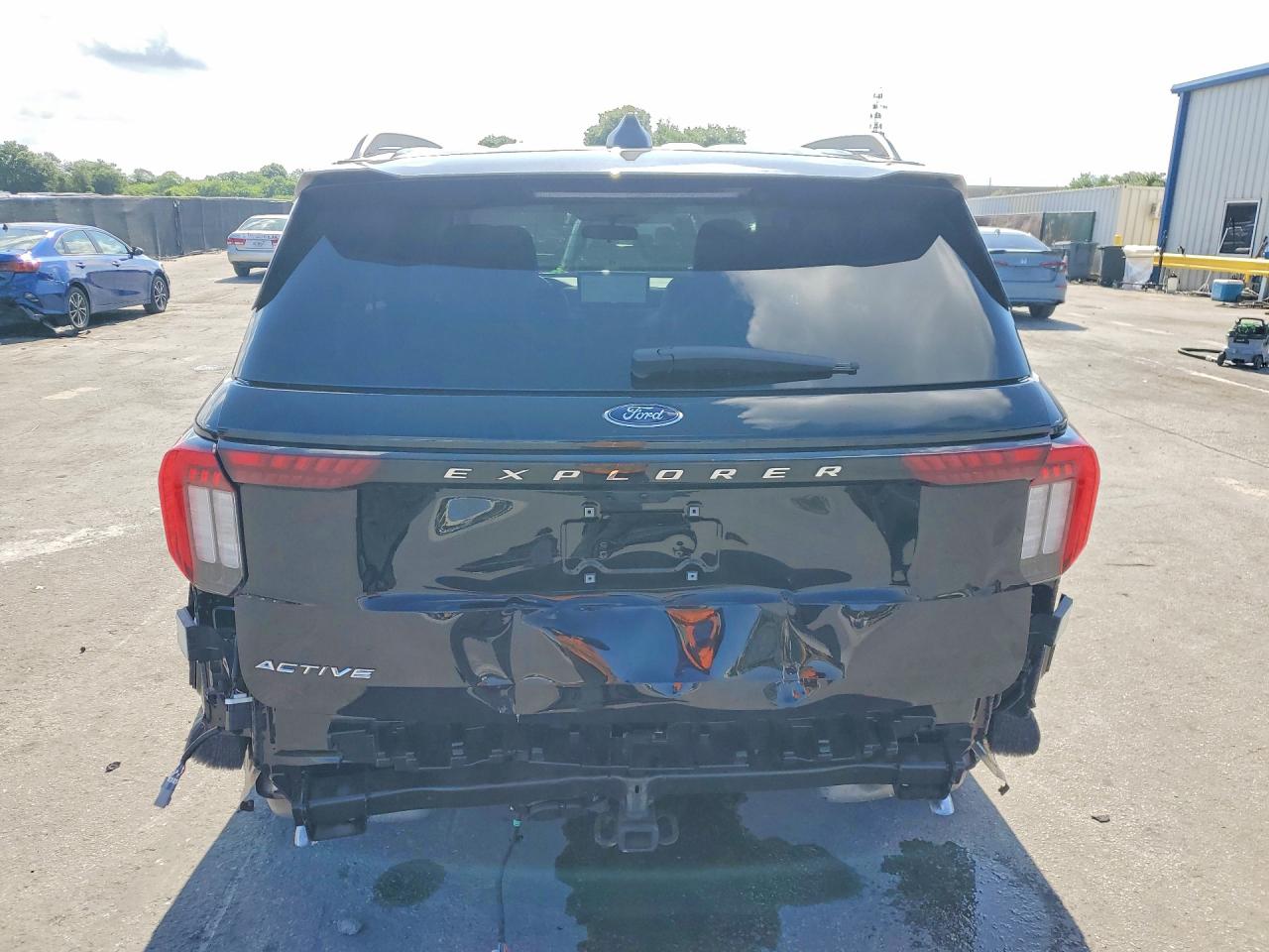 2025 FORD EXPLORER ACTIVE photo 6