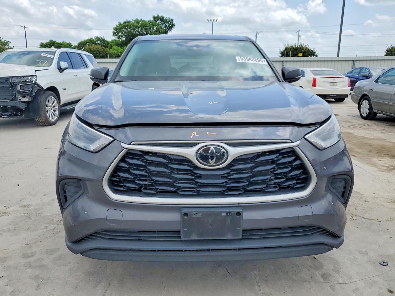 2022 TOYOTA HIGHLANDER L photo 9