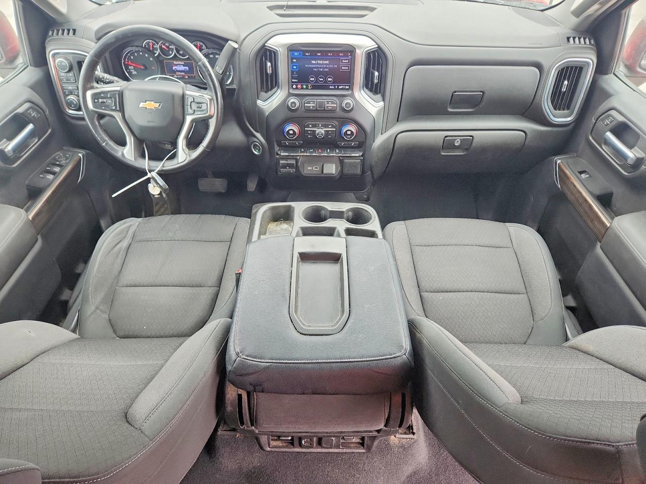 2021 CHEVROLET SILVERADO K1500 LT photo 8