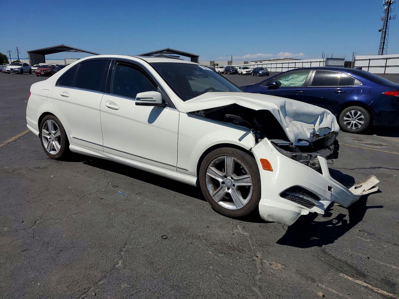 2011 MERCEDES-BENZ C 300 photo 7