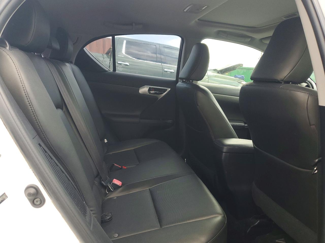 2012 LEXUS CT 200 photo 19