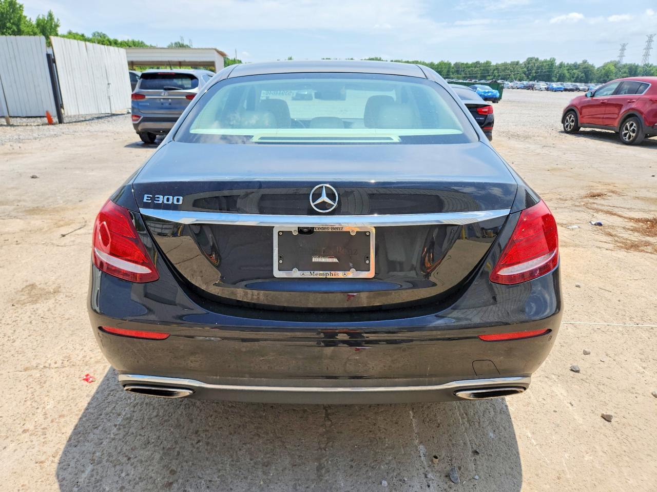2018 MERCEDES-BENZ E 300 photo 11