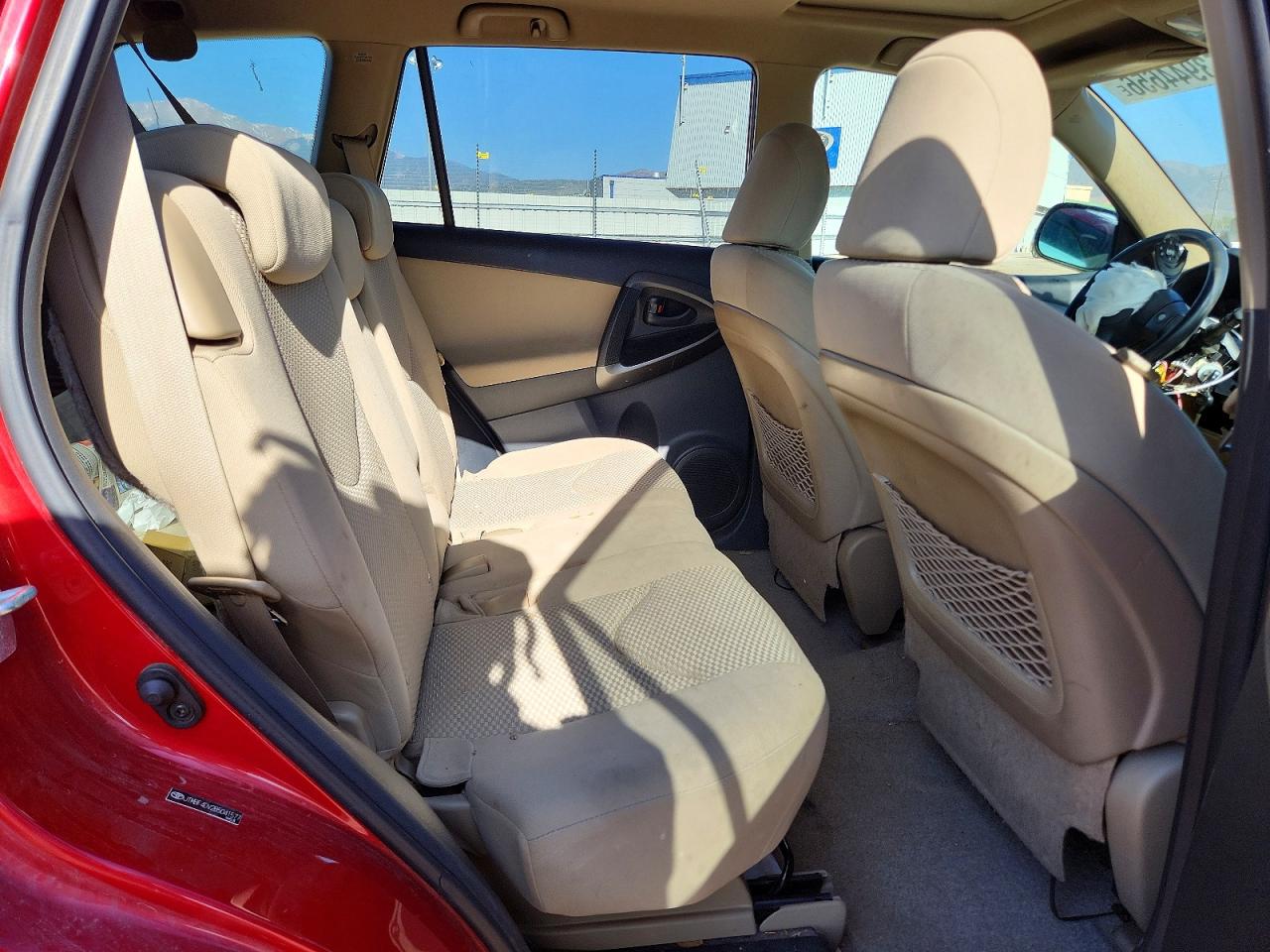 2011 TOYOTA RAV4 BASE photo 28