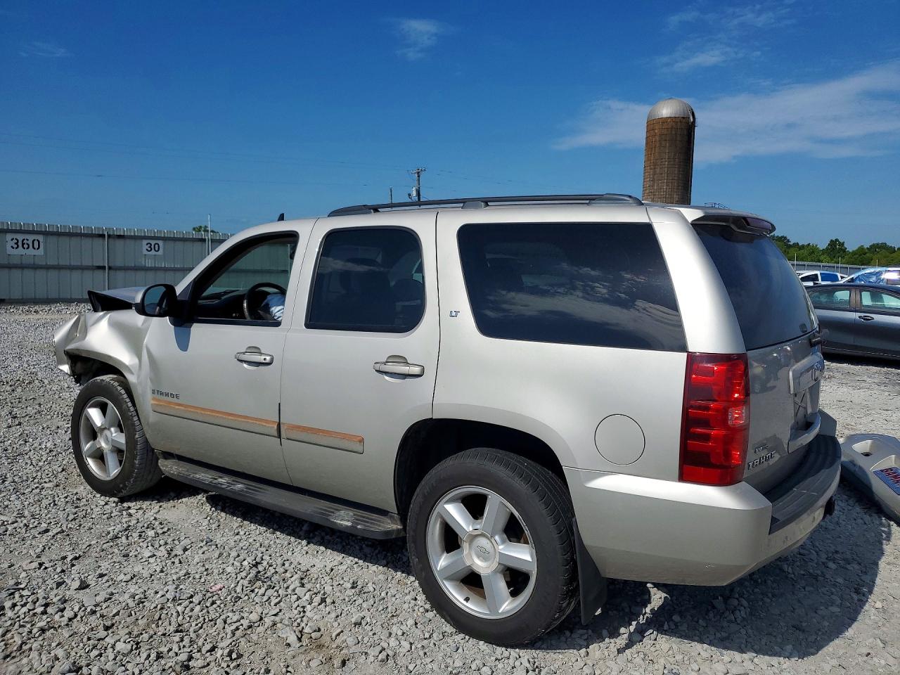 2008 CHEVROLET TAHOE C1500 photo 2