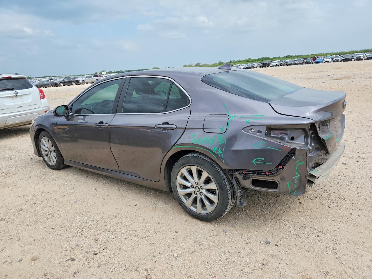2020 TOYOTA CAMRY LE photo 2