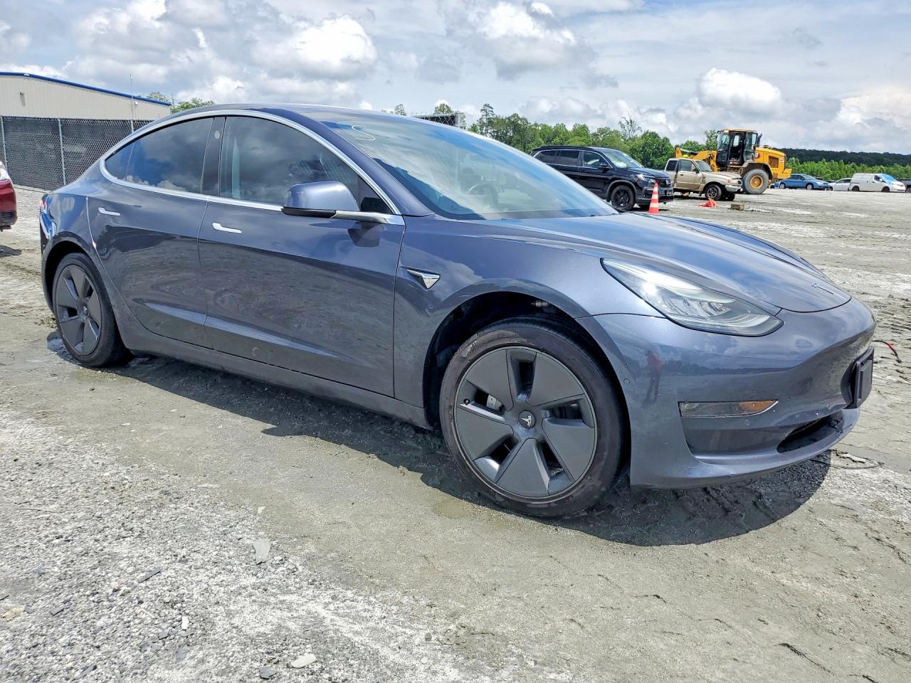 2018 TESLA MODEL 3 photo 4