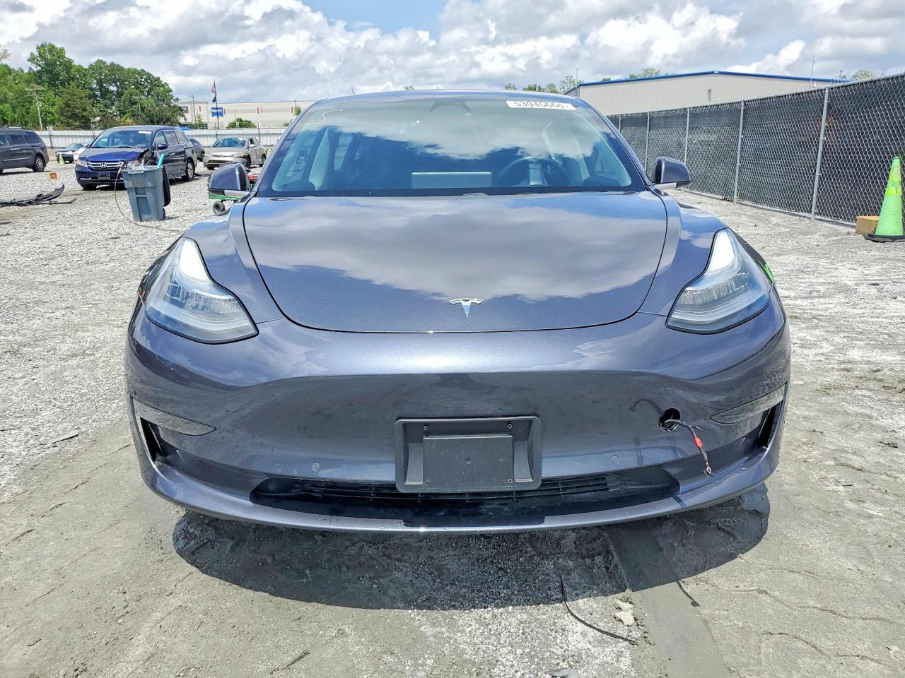 2018 TESLA MODEL 3 photo 5