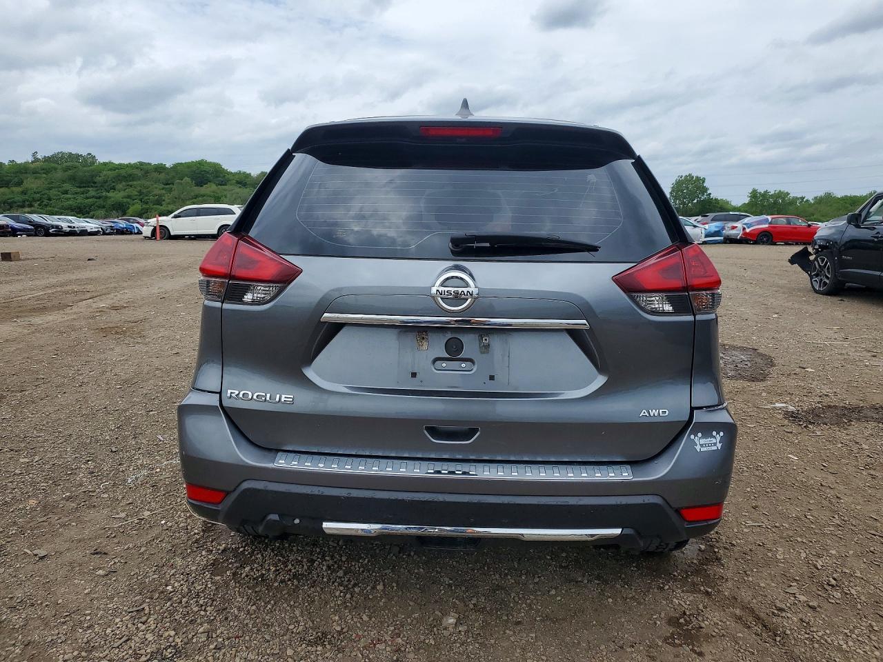 2018 NISSAN ROGUE S photo 16