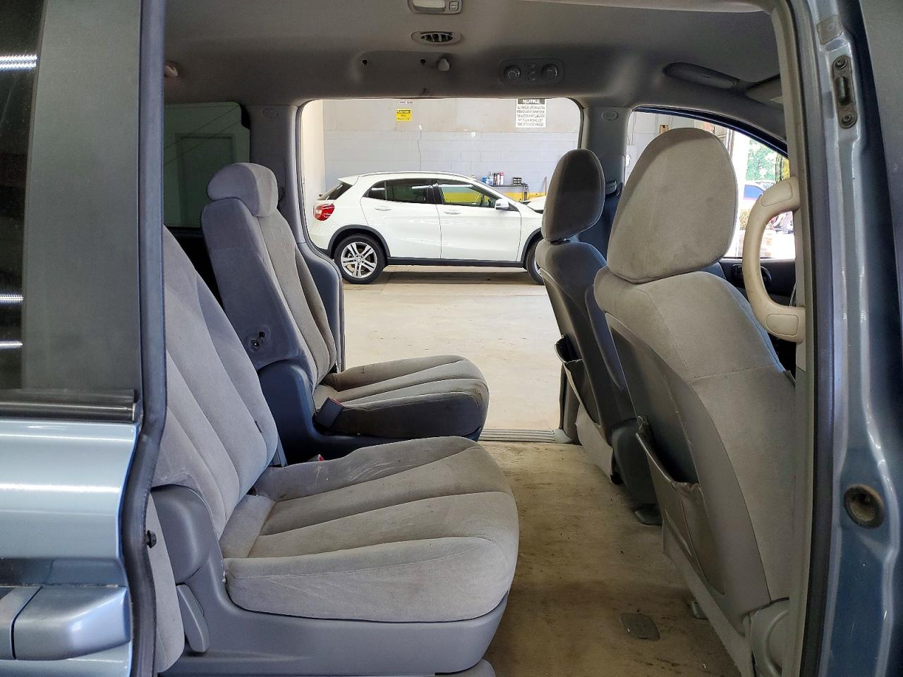 2006 KIA SEDONA LX photo 21