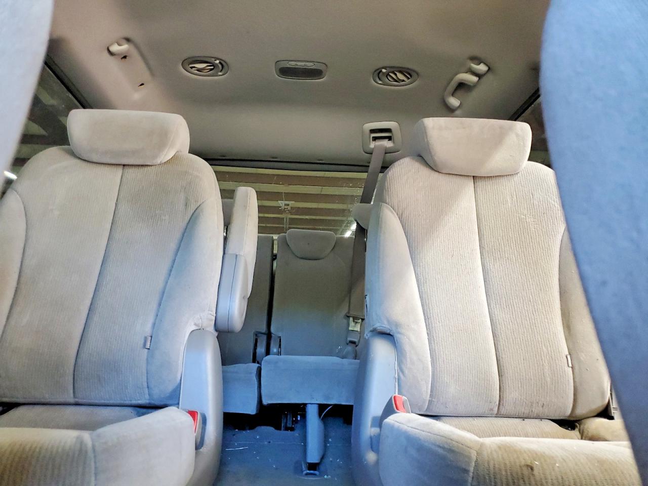 2006 KIA SEDONA LX photo 19