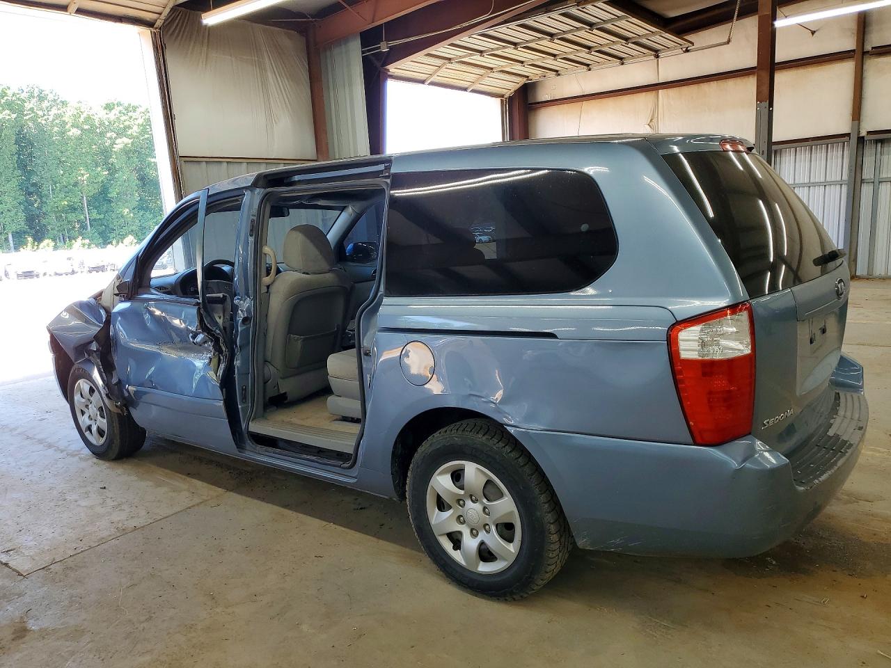 2006 KIA SEDONA LX photo 3
