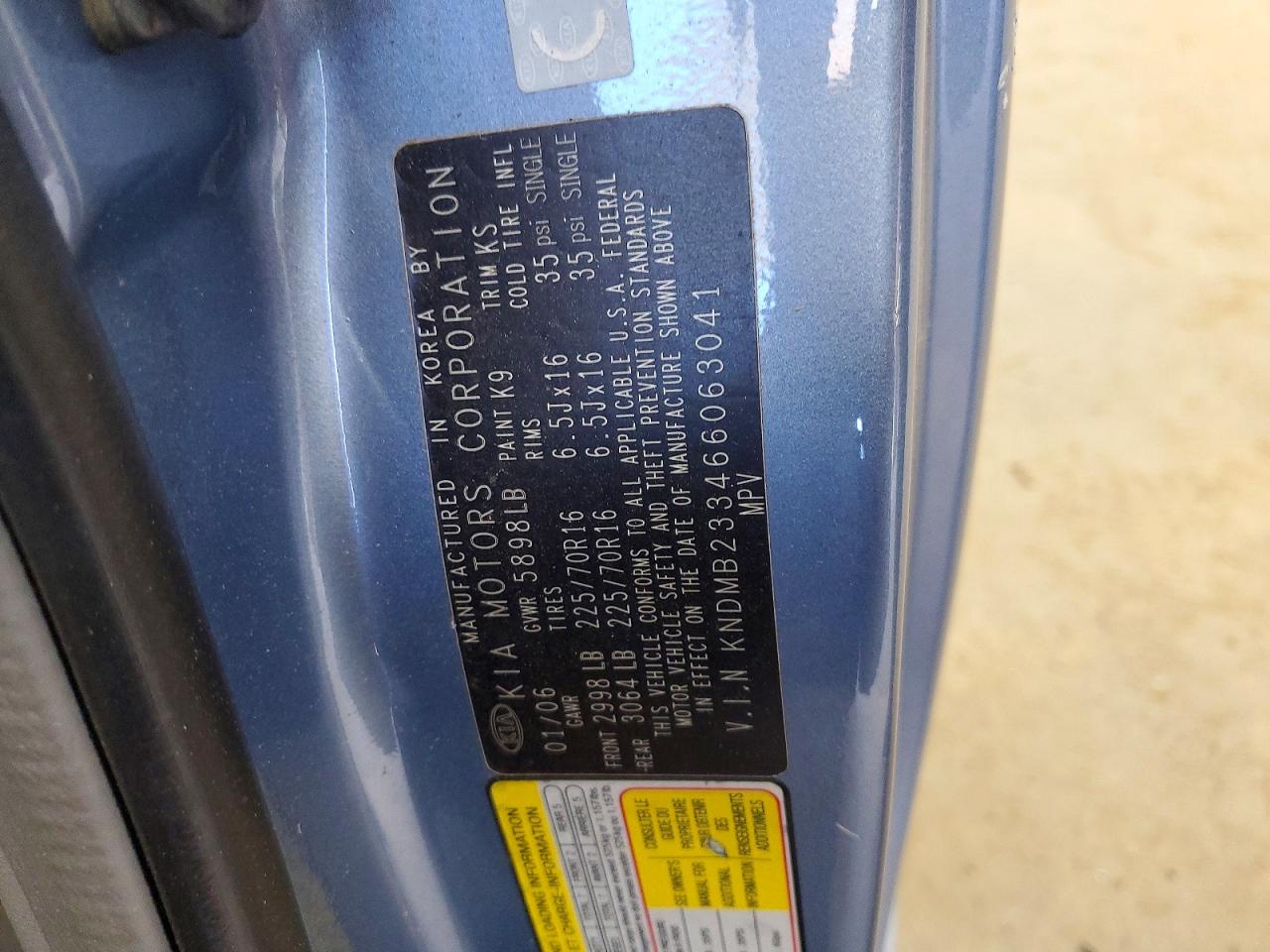 2006 KIA SEDONA LX photo 25