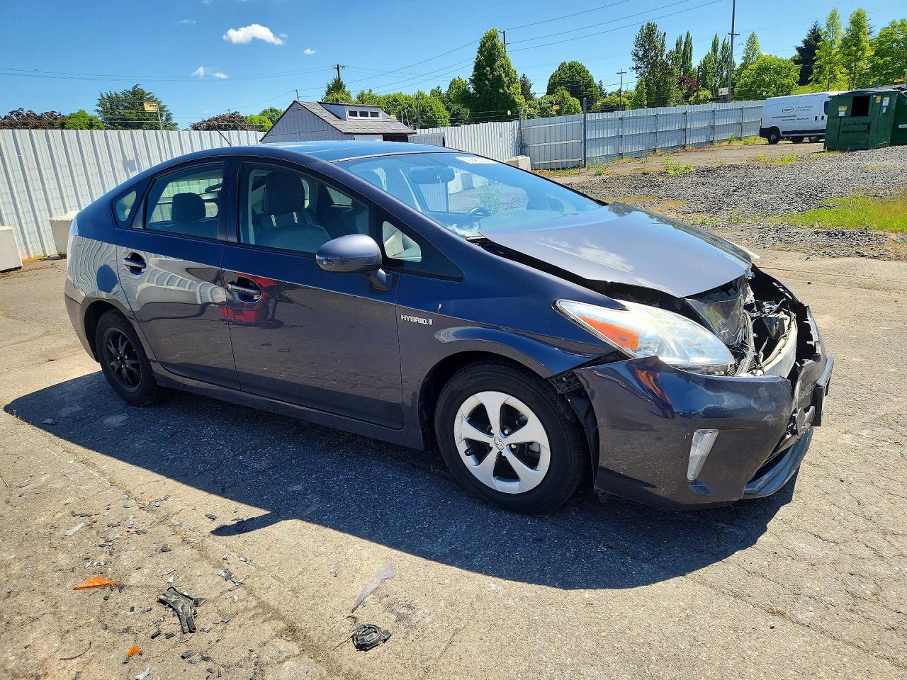 2013 TOYOTA PRIUS FOUR photo 7