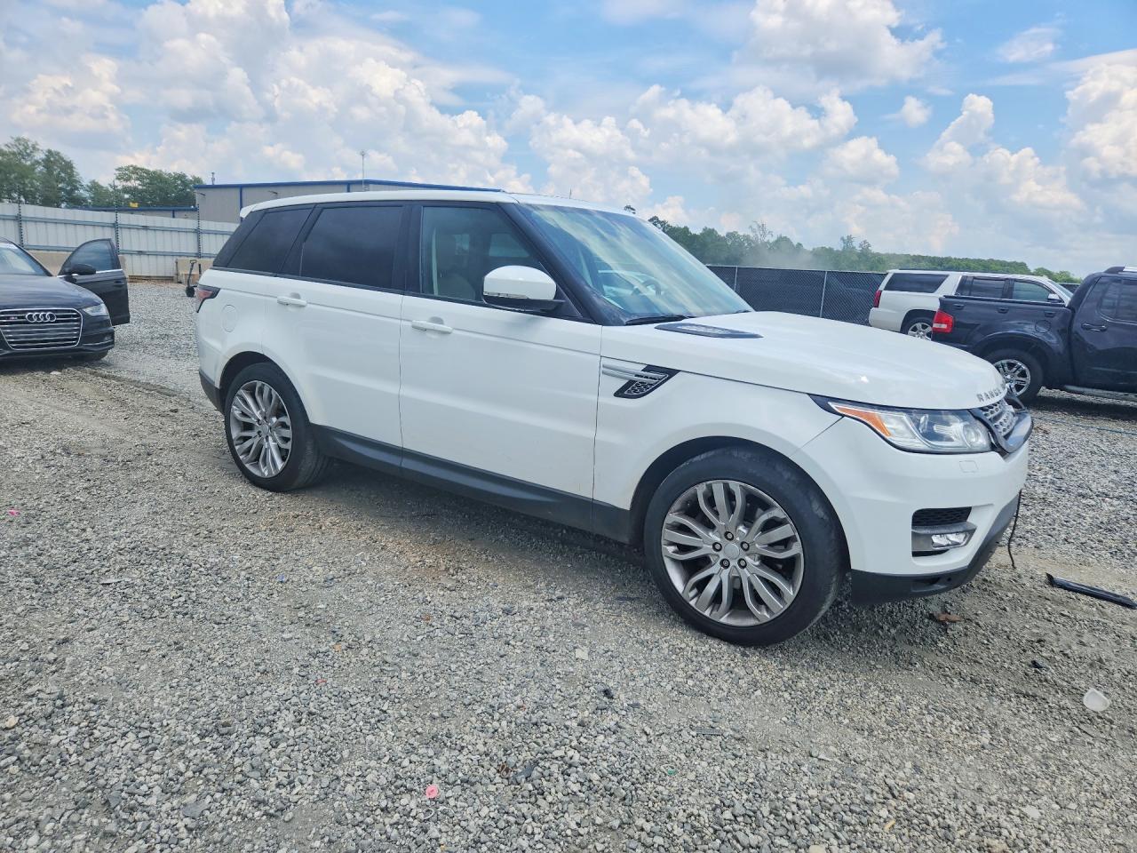 2015 LAND ROVER RANGE ROVER SPORT HSE photo 4