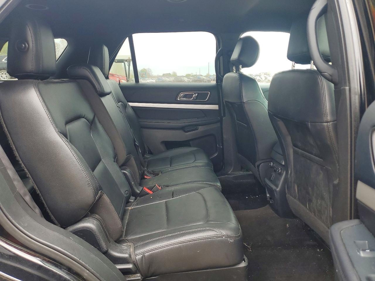 2016 FORD EXPLORER XLT photo 21
