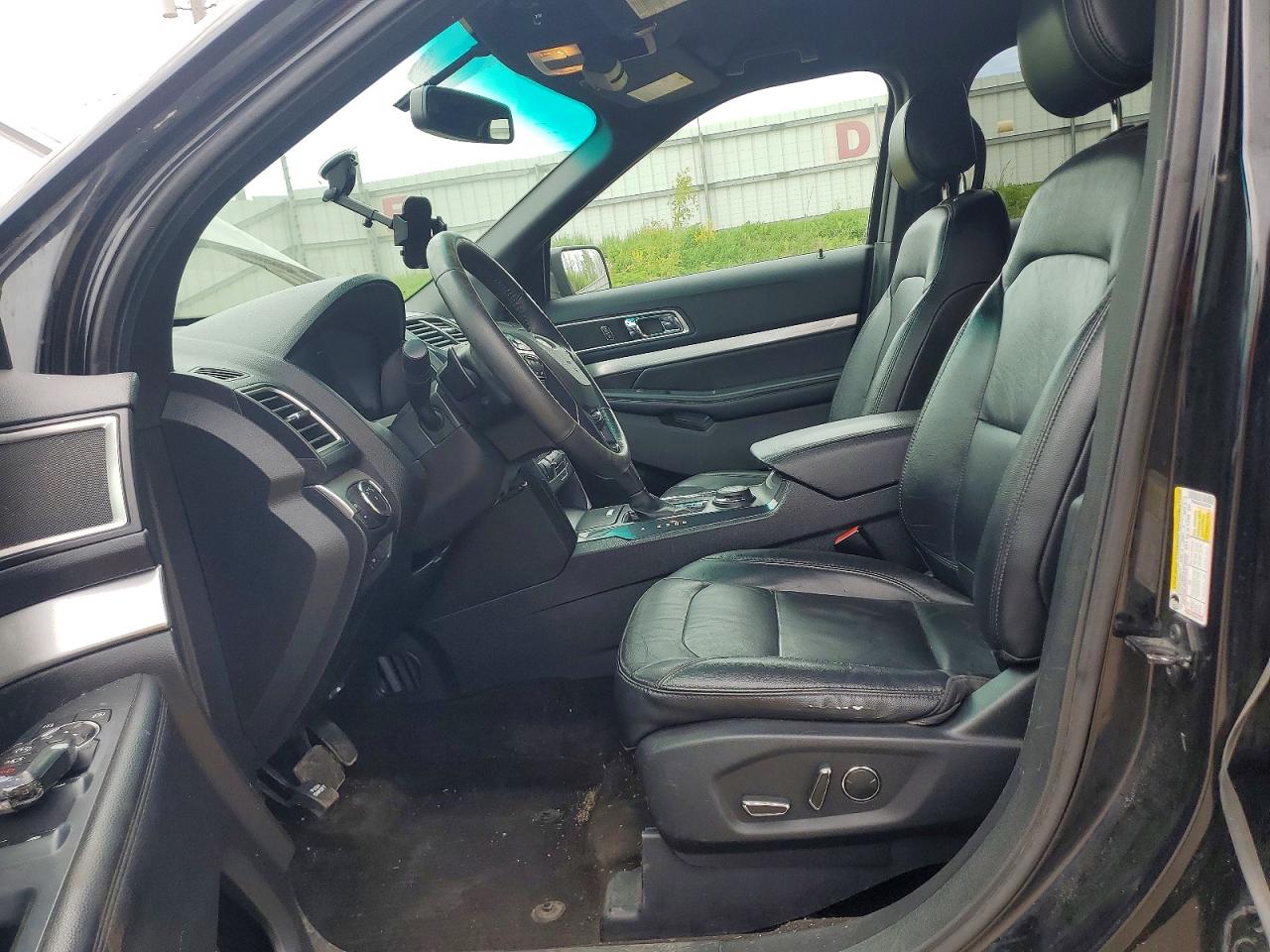 2016 FORD EXPLORER XLT photo 13