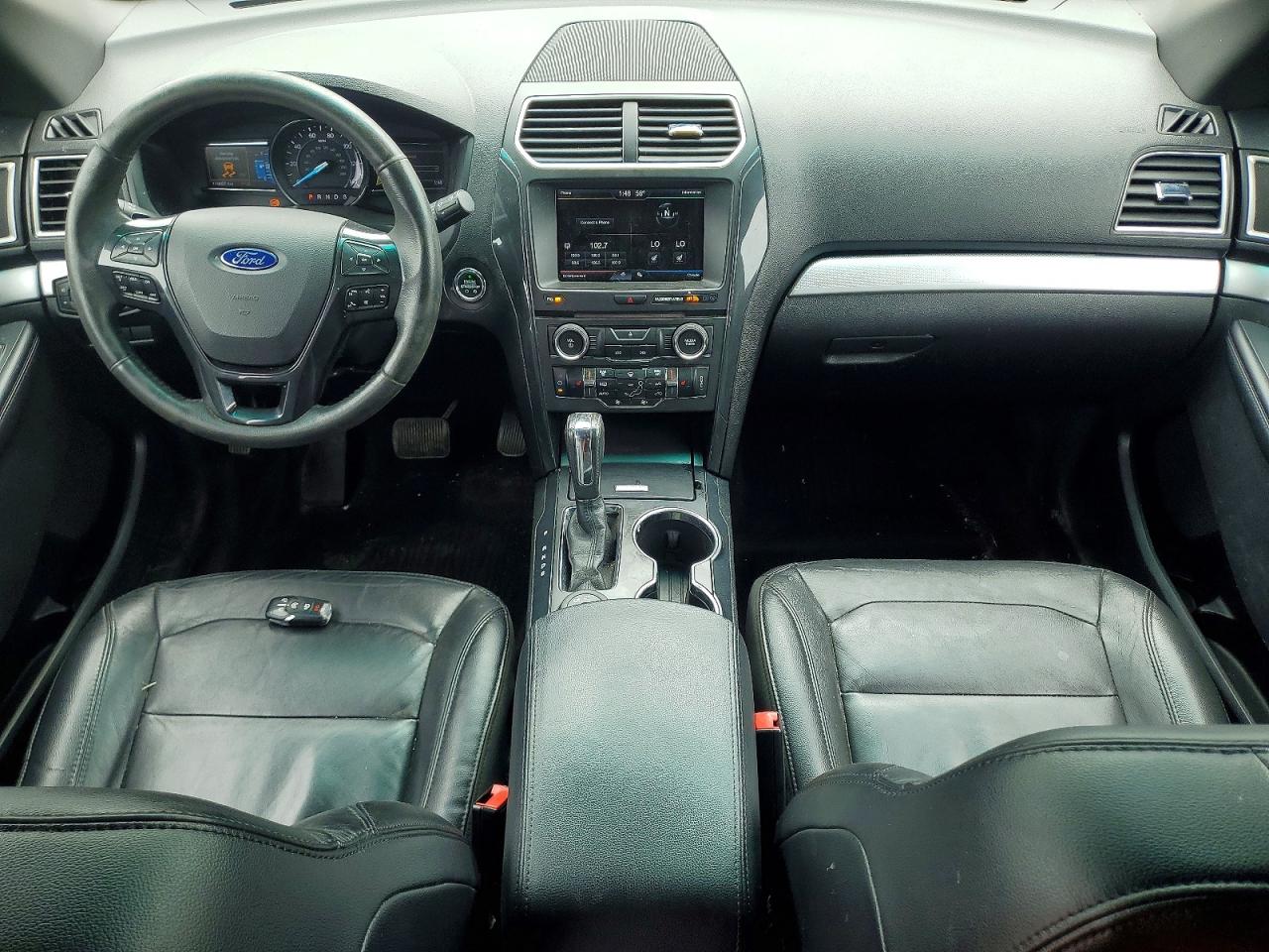 2016 FORD EXPLORER XLT photo 15